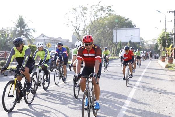 Kapolda Sumut Gowes Bareng Dari Medan ke SPN Hinai