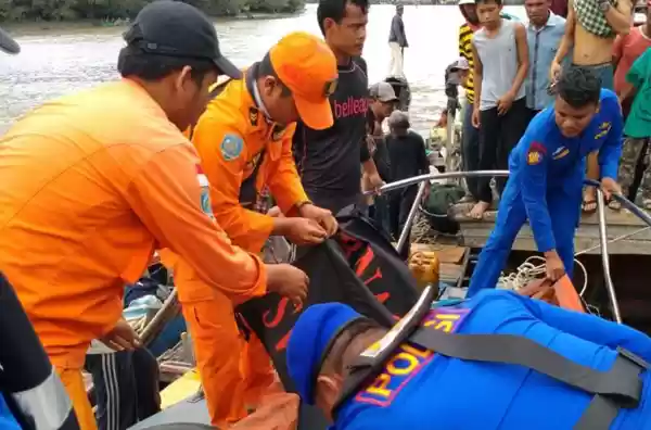 Tim SAR Masih Cari Dua Lagi dari Tiga ABK Tenggelam di Tanjung Tiram