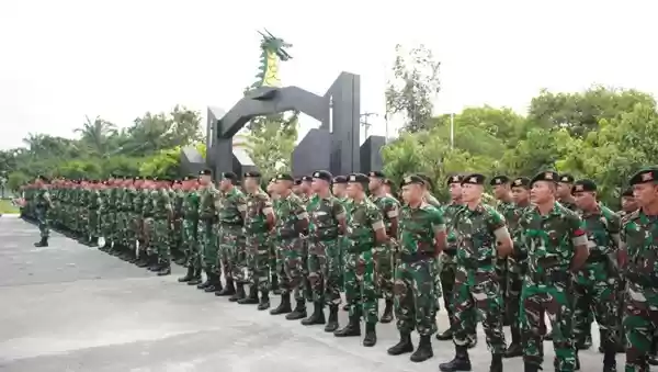 Danyonkav 6/NK Berangkatkan Satgas Penebalan 