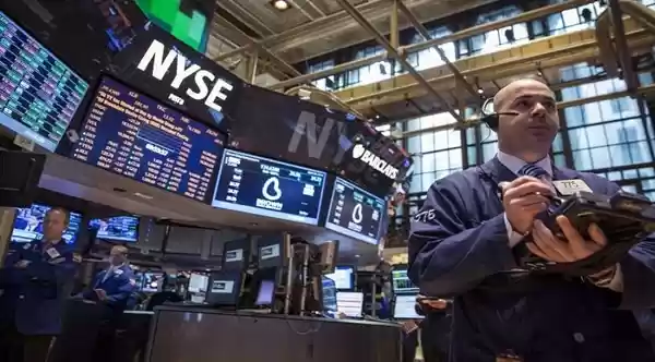 Wall Street Merosot Pada Perdagangan, "dibantai" Virus Corona