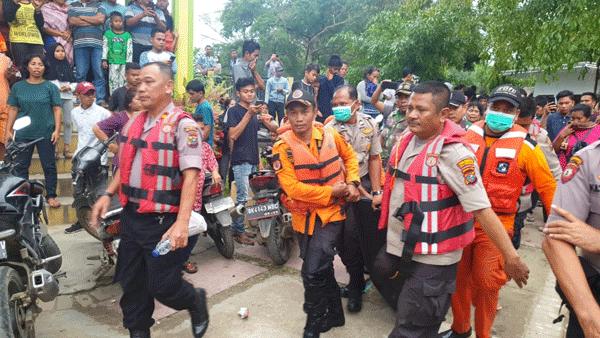 Debit Air Danau Linting Dikurangi, Jasad Anto Ditemukan  TIm SAR 