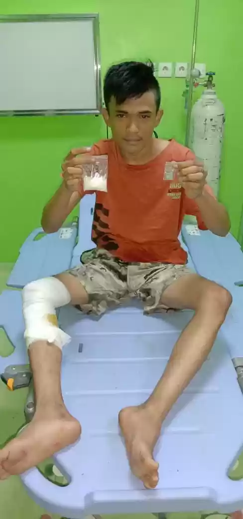 Sambil Menunjukkan Barang Bukti, Terduga Meringis Kesakitan