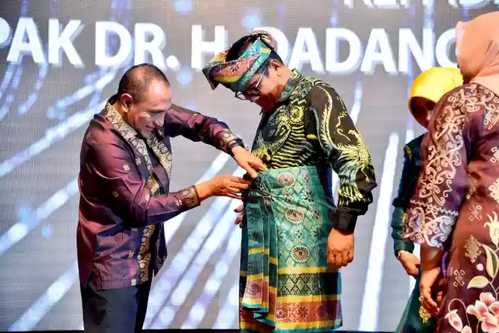  Gubernur Harapkan Persoalan Tanah Diselesaikan Bersama