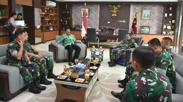 Pangdam I/BB Terima Kunjungan Mantan Gubernur Sumut 