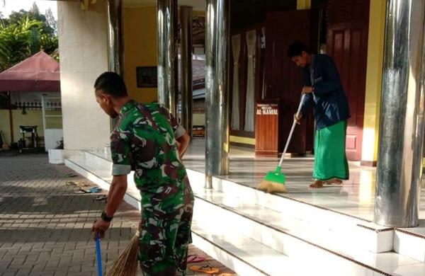 Koramil Sibolangit Gerakkan Jumat Bersih