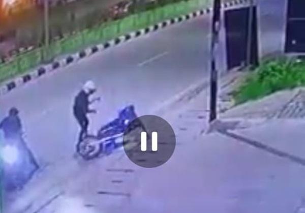 Kek Wakit Dibegal Dua Pria di Kawasan Underpass Titikuning, Tangan Korban Dicelurit