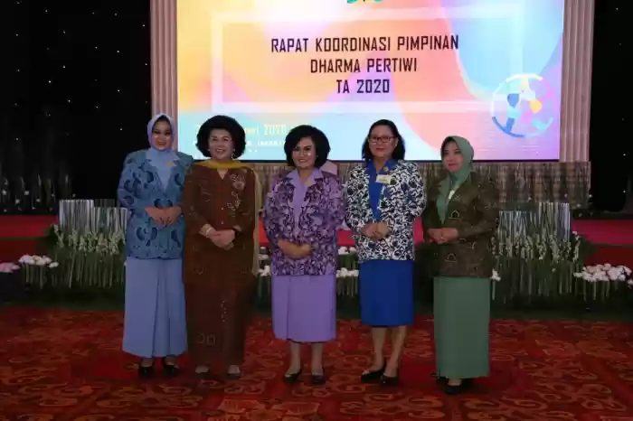 Ketum Dharma Pertiwi Tutup Rakor Dharma Pertiwi