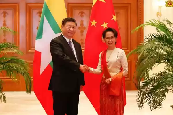 Facebook Minta Maaf, Salah Terjemahkan Presiden China Menjadi 'Mr Shithole'..!