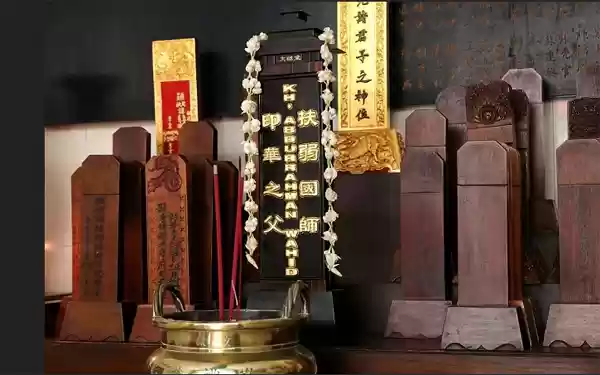 Nama Gus Dur Terukir di Altar Pecinan Semarang