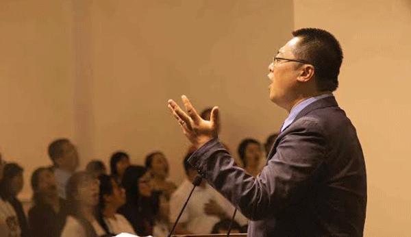 Menerbitkan Buku Tentang Agama, Pastor di Hukum Penjara 9 Tahun