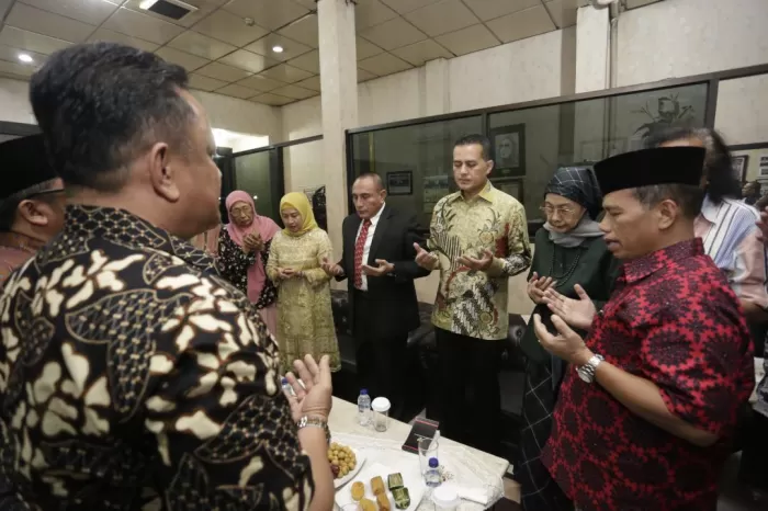  Pers Diharapkan Senantiasa Konsisten  Menyuarakan Kebenaran