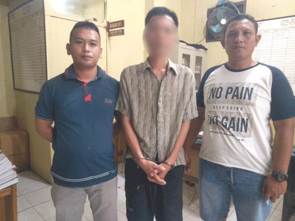 Sedang Menunggu Pembeli, Ternyata Polisi Yang Datang
