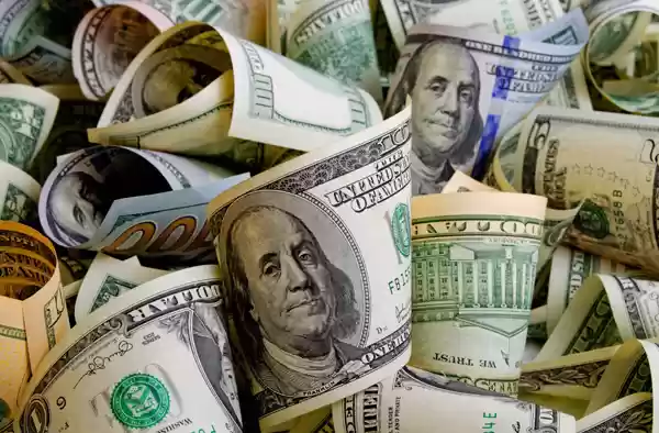 Kurs dolar Amerika Serikat  Menguat Terhadap Euro