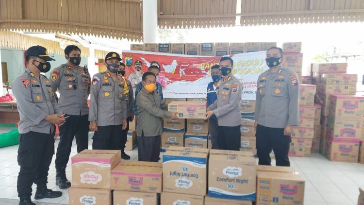 Bupati Majene Terima Bantuan dari Polda Jatim dan Pengurus Daerah