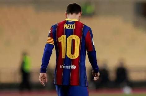 Memanasnya Hubungan Messi dan Manajemen Barca