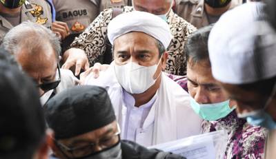 Sidang Perdana dan Gugatan Praperadilan HRS ke PN Jakarta Selatan