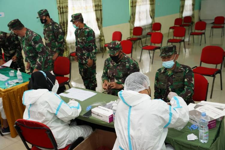Prajurit Korem 022/Pantai Timur Laksanakan Rapid Test