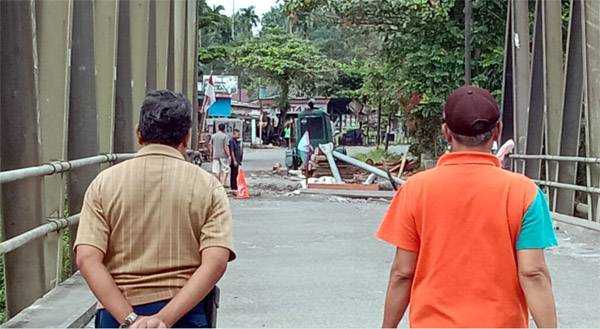 Masyarakat Berharap Jembatan Ini Segera Diperbaiki