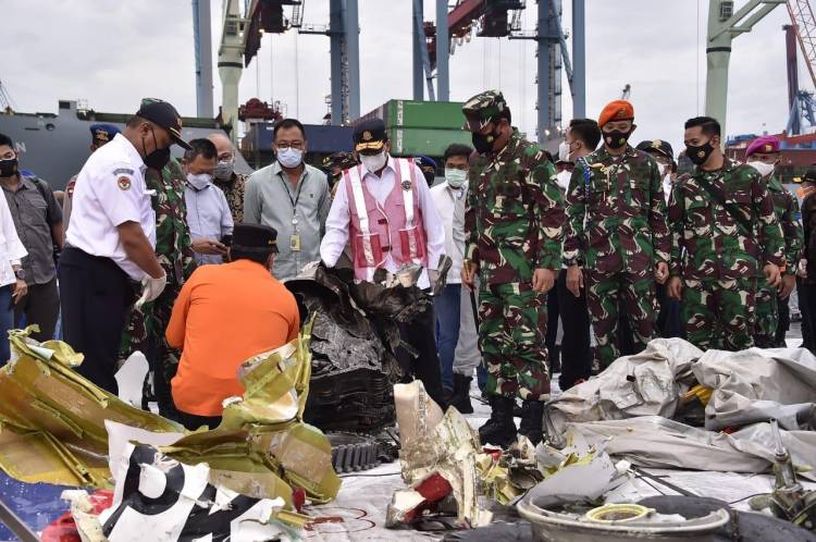 Panglima TNI : Lokasi Penemuan FDR Pesawat Sriwijaya Air SJ-182 Sesuai Perkiraan