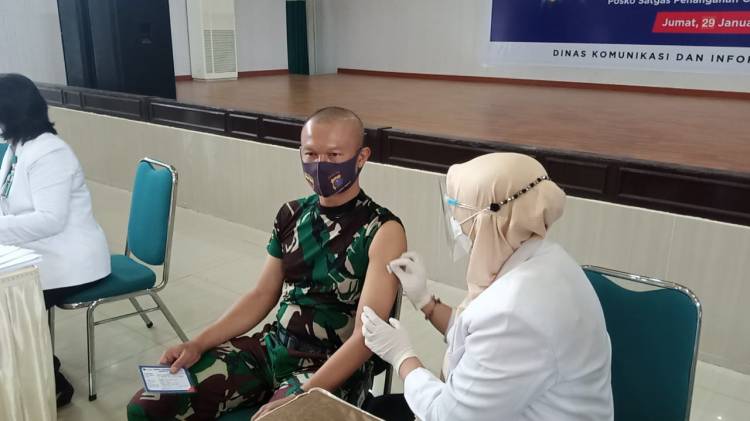 Terbukti Tanpa Efek Samping, Dandim 0201/BS Kembali Suntik Vaksin Covid-19