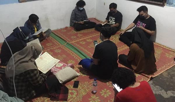 Ini Cara Kader HMI FISIP USU Meriahkan Malam Pergantian Tahun