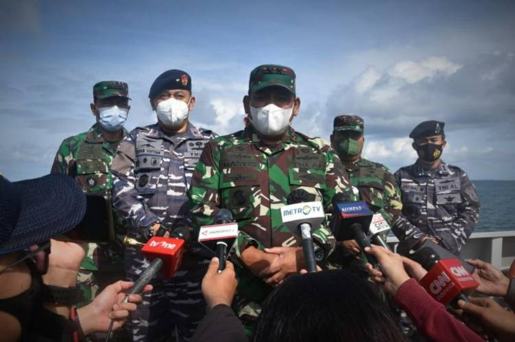 Panglima Komando I Laksda TNI Abdul Rasyid Pimpin Pencarian Pesawat Sriwijaya Air