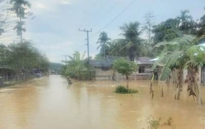 Hujan Deras, Ratusan Rumah Warga Terendam