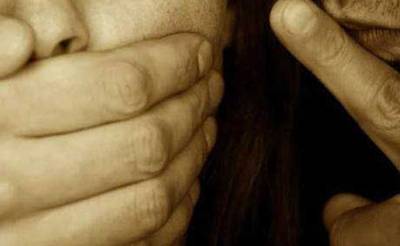 Ada -ada Saja, Mengobati Pelajar SMP dengan Cara Menyetubuhi