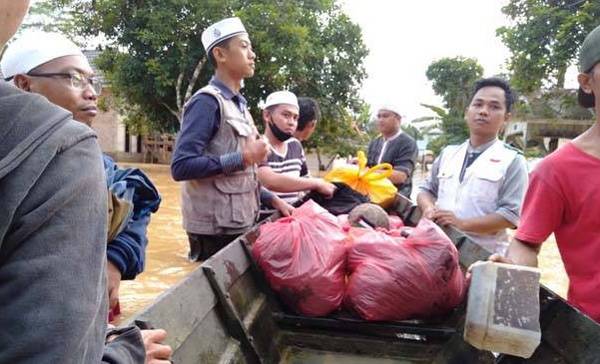Eks Anggota FPI Patungan Kumpulkan Bantuan untuk Korban Bencana