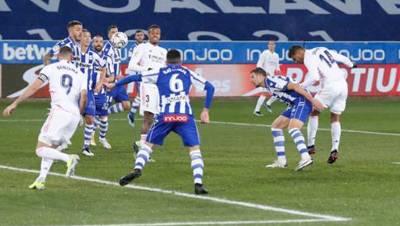 Karim Benzema Tampil Luar Biasa, Sumbangkan Dua Gol