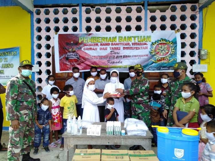15 Gereja di Papua Terima Bantuan Alkes Satgas Yonif MR 413 Kostrad