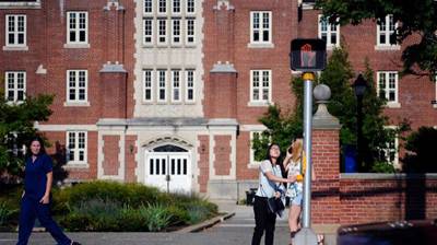 Status Keimigrasian di Amerika Serikat, banyak Yang Cemas, Diantaranya Para Mahasiswa