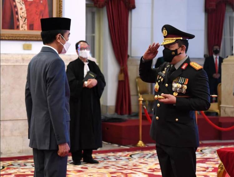 Listyo Sigit Prabowo Resmi  dilantik Presiden Jokowi Menjadi Kapolri