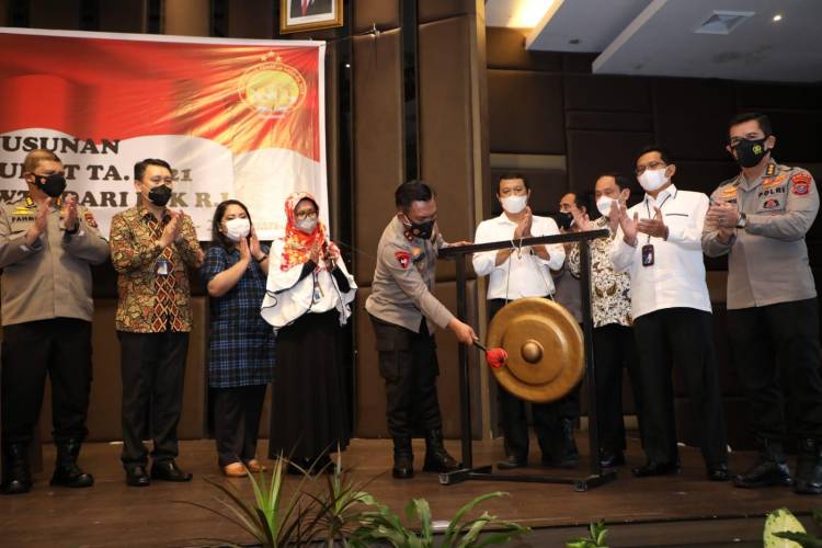 Kapolda sumut Buka Acara Rekonsiliasi dan Penyusunan Laporan Keuangan Polda Sumut