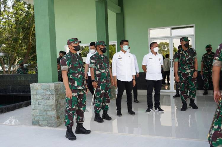 Mayjen TNI Hassanudin Resmikan Aula Pantai Timur Korem 022/PT