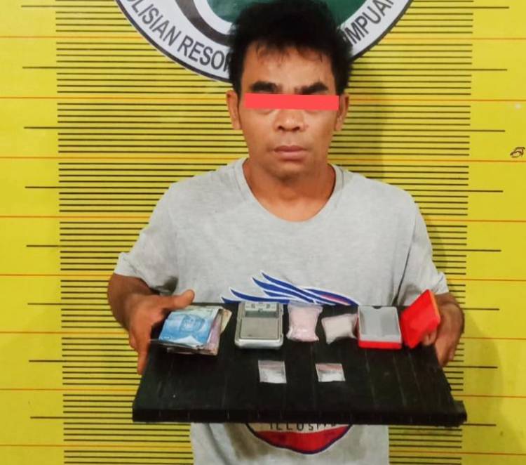 Menunggu Pasien Tiba tiba Digulung Polisi