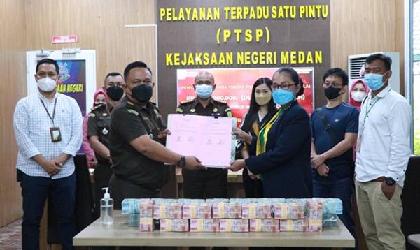 Kejari Medan Terima Pembayaran Denda Rp 2 Miliar dari Terpidana Narkoba