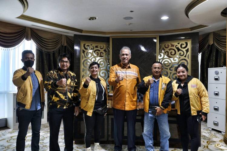 Akan Perkuat Bidang Seni dan Budaya, Artis Pop Rock Conny Dio Resmi Gabung Hanura
