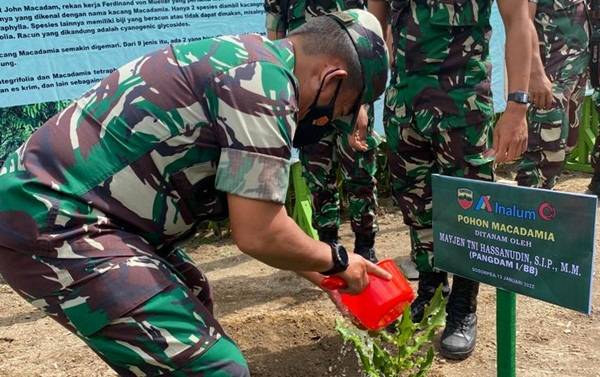 Pangdam I/BB Ajak Masyarakat Tanam Pohon Untuk Kelestarian Alam