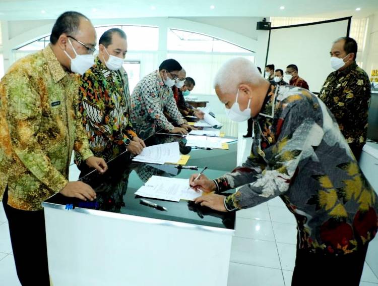 Bupati Asahan Tanda Tangani MoU Dan Buka Sosialisasi LKPJ TA 2022