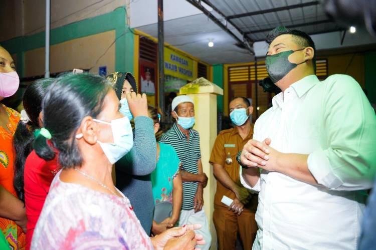Warga Senang, Bobby Nasution Copot Kepling Pungli Urus KK Rp1,7 Juta