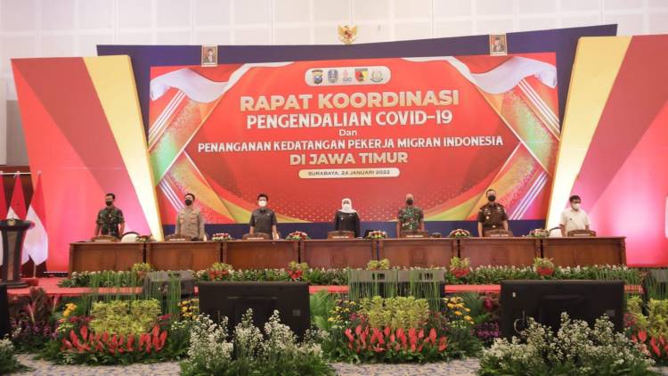 Dalam Pengendalian Covid-19 & Penanganan Kedatangan Pekerja Migran Indonesia, Forkopimda Jatim Gelar Rapat Koordinasi