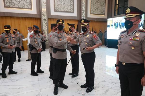 Awal Tahun 2022, 4.008 Personil Polda Jatim Naik Pangkat