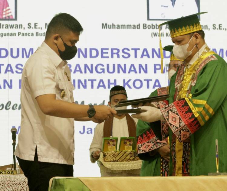 Bobby Nasution Hadiri acara Wisuda Universitas Panca Budi Medan, ini Harapan Wali Kota Medan