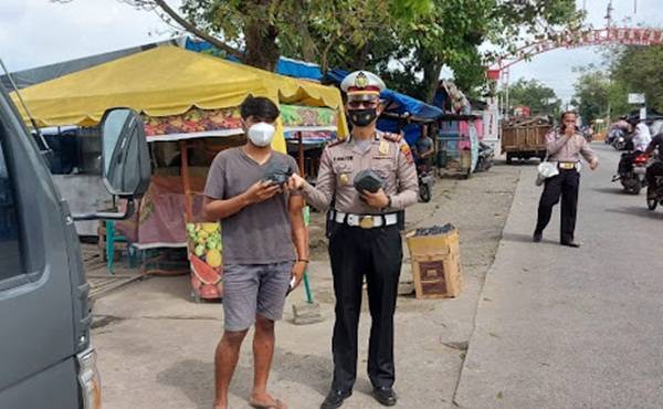 Satlantas Polres Asahan Razia Supir yang Belum Vaksin