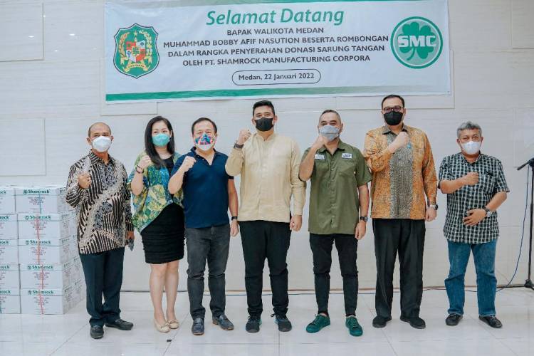 Sebagai Bentuk Dukungan, PT SMC Bantu 100.000 Sarung Tangan ke Pemko Medan
