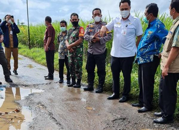 Kemendagri Turun Tangan Tuntaskan Persoalan Jalan Rusak di Kudus