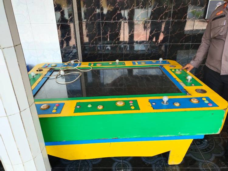 Sat Reskrim Polres Asahan Gerebek Lokasi Judi Tembak Ikan | 2 Meja dan Seorang Pekerja Diamankan