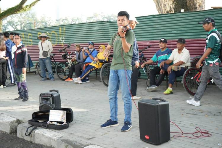 Tidak Hanya Berolahraga Namun Juga Menampilkan Bakat Seni, Car Free Day Kian Digandrungi