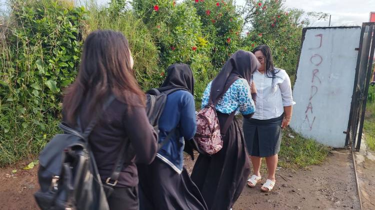 Untuk Meningkatkan Kedisiplinan Siswa, Guru SMA N Simpang Empat Lakukan Hal Ini